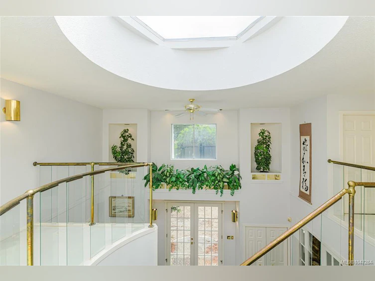 3967 Juan De Fuca Terrace, Saanich, BC, V8N 5W9 - 8
