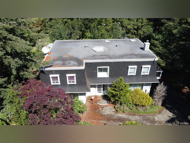 3967 Juan De Fuca Terrace, Saanich, BC, V8N 5W9 - 40