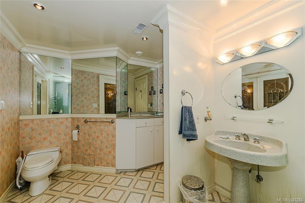 3967 Juan De Fuca Terrace, Saanich, BC, V8N 5W9 - 30