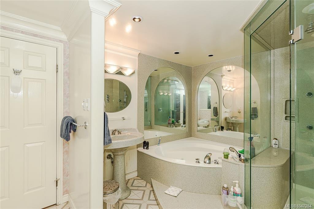 3967 Juan De Fuca Terrace, Saanich, BC, V8N 5W9 - 31