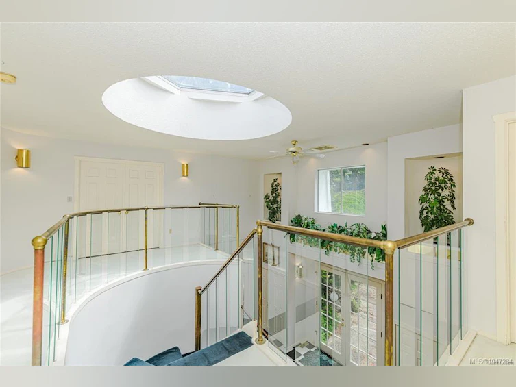 3967 Juan De Fuca Terrace, Saanich, BC, V8N 5W9 - 12