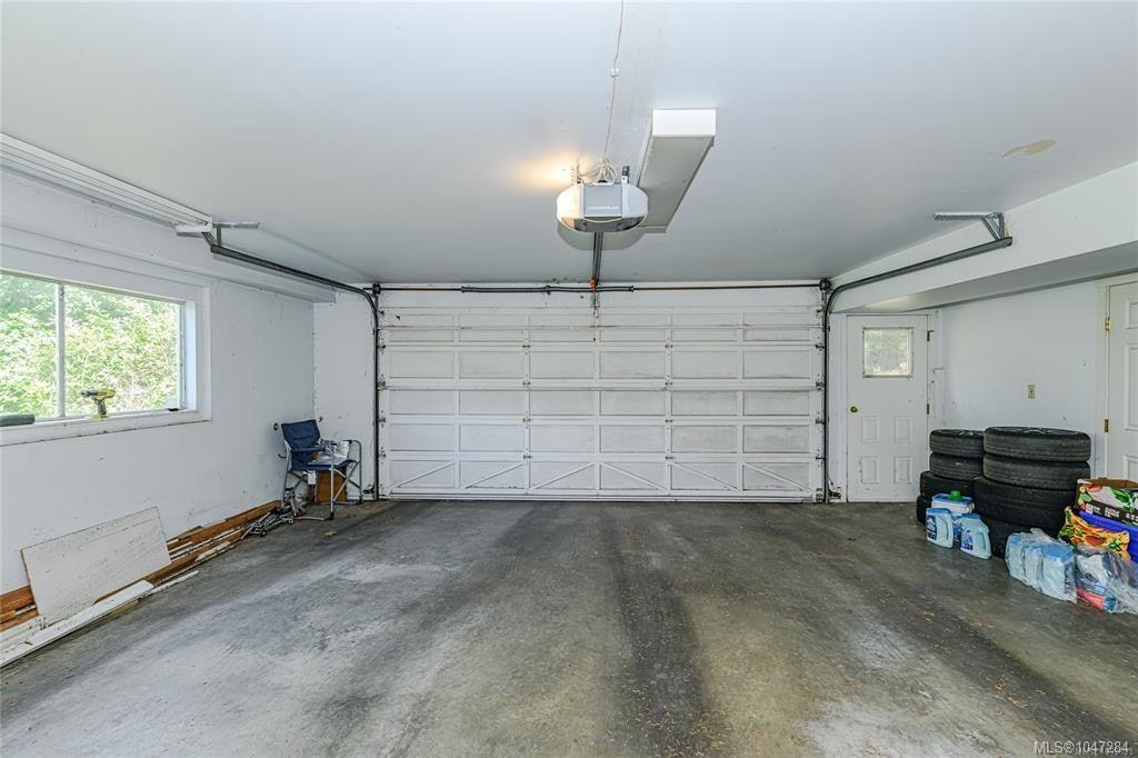 3967 Juan De Fuca Terrace, Saanich, BC, V8N 5W9 - 32