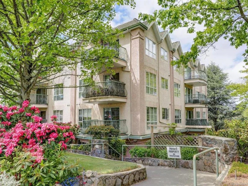 407 - 3133 Tillicum Road, Saanich BC V9A 2B4