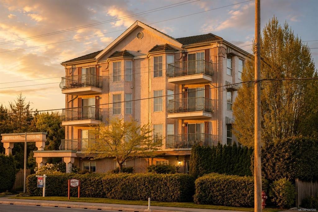 407-3133 Tillicum Road, Saanich, BC, V9A 2B4