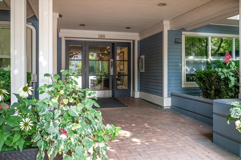 504-500 Stewart Avenue, Nanaimo, BC, V9T 5T5