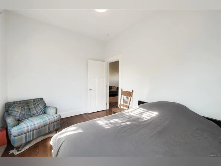 737 Vancouver Street, Victoria, BC, V8V 3V4 - 41