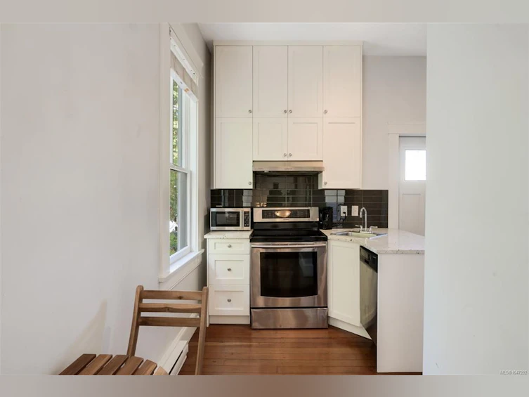 737 Vancouver Street, Victoria, BC, V8V 3V4 - 26