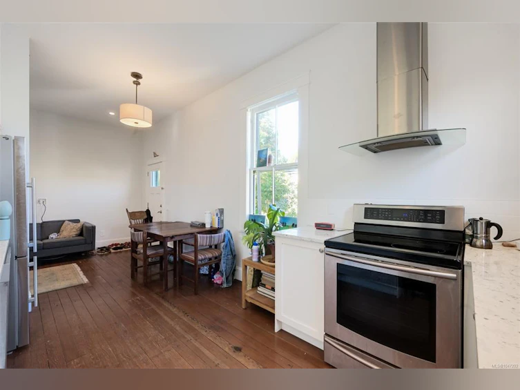 737 Vancouver Street, Victoria, BC, V8V 3V4 - 38