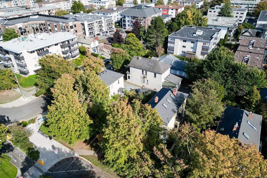 737 Vancouver Street, Victoria, BC, V8V 3V4 - 83