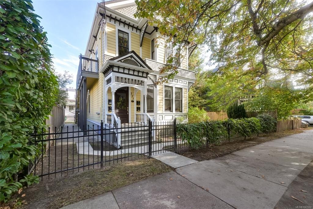 737 Vancouver Street, Victoria, BC, V8V 3V4