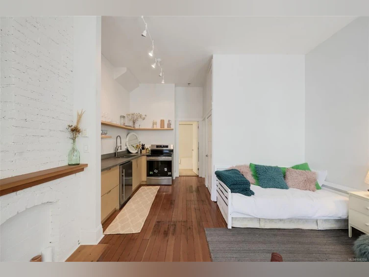 737 Vancouver Street, Victoria, BC, V8V 3V4 - 9