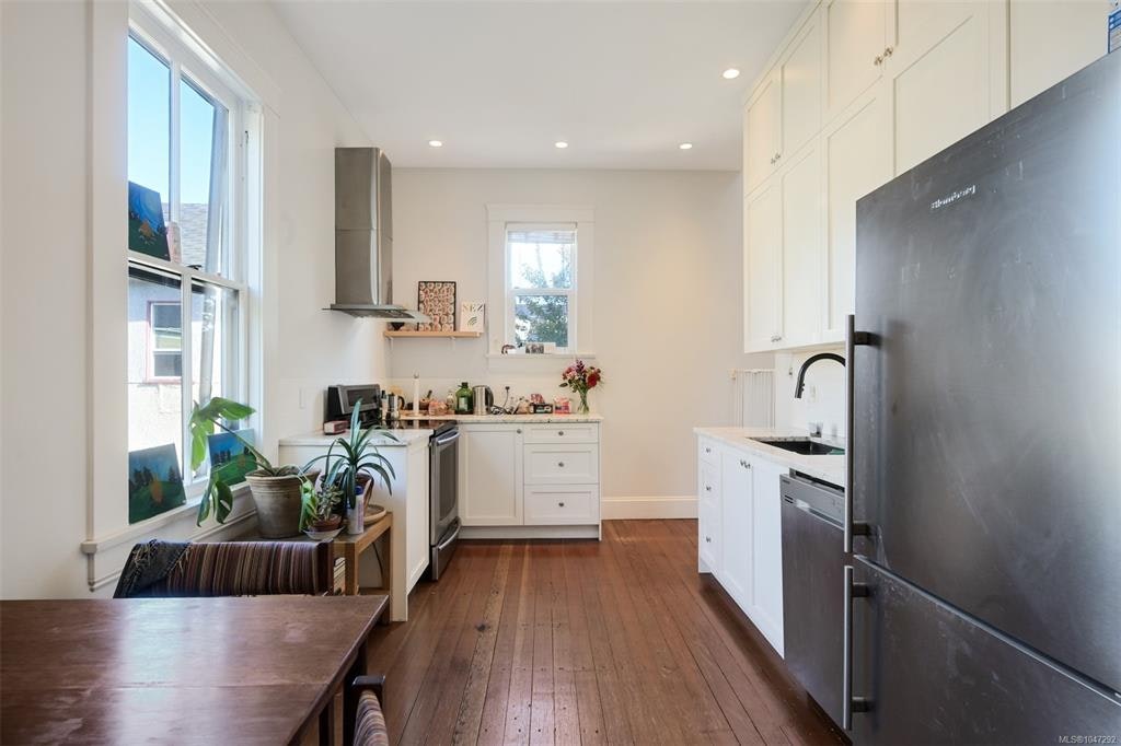 737 Vancouver Street, Victoria, BC, V8V 3V4 - 37