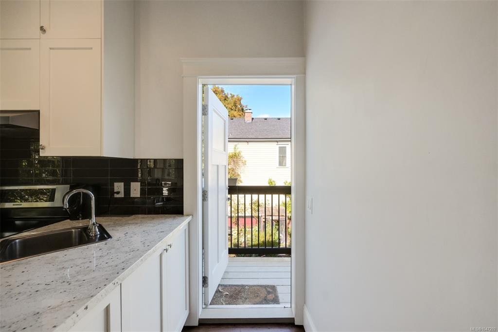 737 Vancouver Street, Victoria, BC, V8V 3V4 - 34