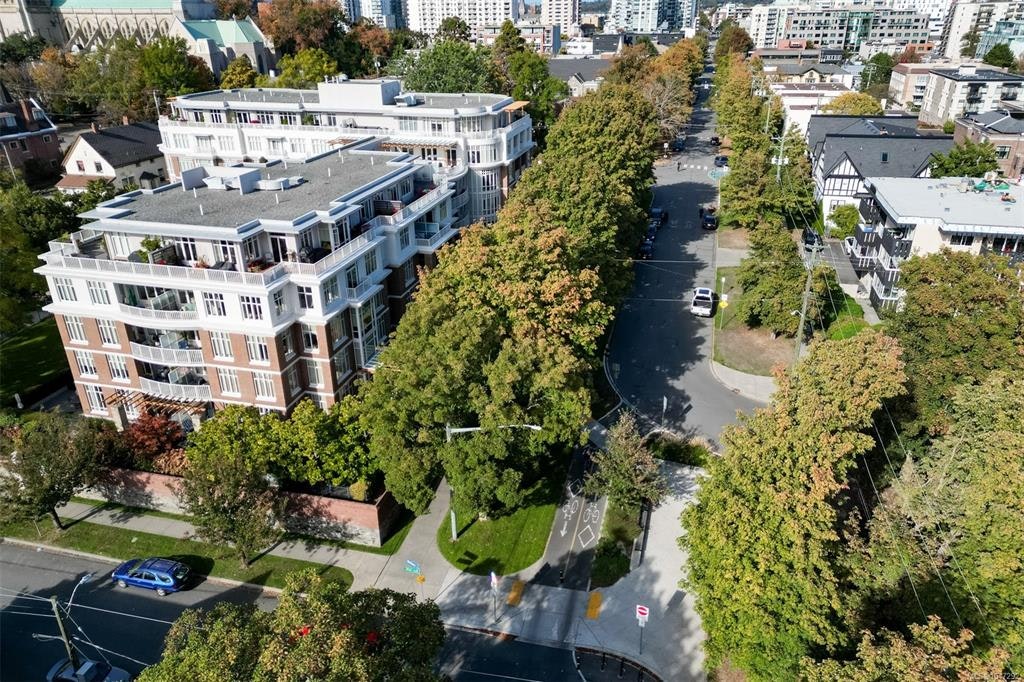 737 Vancouver Street, Victoria, BC, V8V 3V4 - 84
