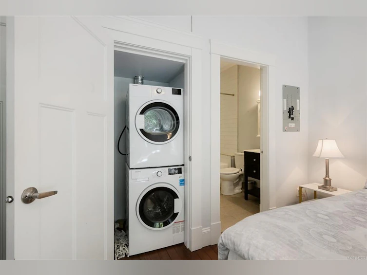 737 Vancouver Street, Victoria, BC, V8V 3V4 - 33