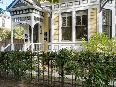 737 Vancouver Street - 4
