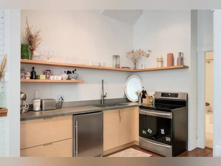 737 Vancouver Street, Victoria, BC, V8V 3V4 - 13
