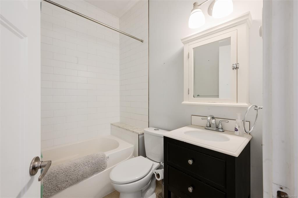 737 Vancouver Street, Victoria, BC, V8V 3V4 - 31