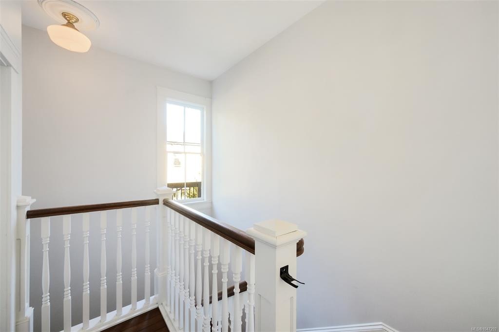 737 Vancouver Street, Victoria, BC, V8V 3V4 - 7