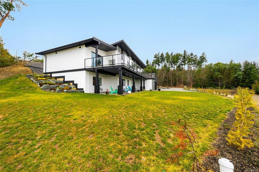 1704 Warn Way, Qualicum Beach, BC, V9K 2S3 - 44