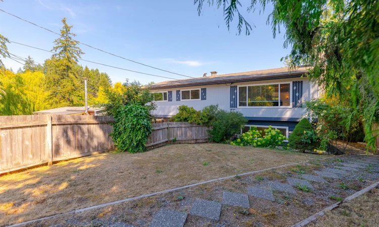 1574 Macmillan Road