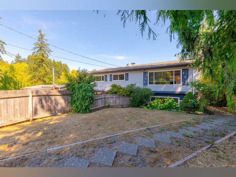 1574 Macmillan Road, Nanaimo, BC, V9X 1L9