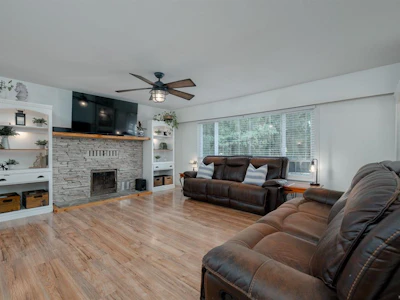 1574 Macmillan Road - 5