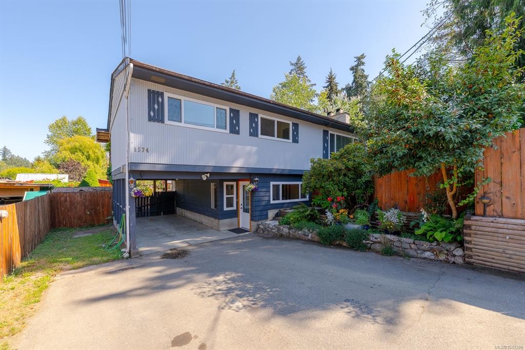 1574 Macmillan Road - 2
