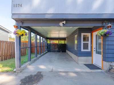 1574 Macmillan Road - 3