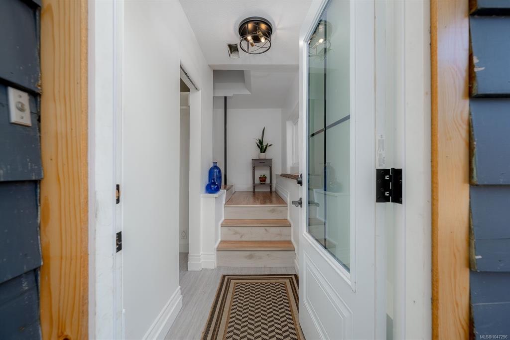 1574 Macmillan Road - 4