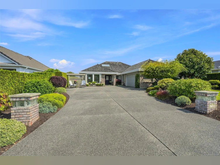 1709 Admiral Tryon Boulevard, French Creek, BC, V9P 1Y1 - 2