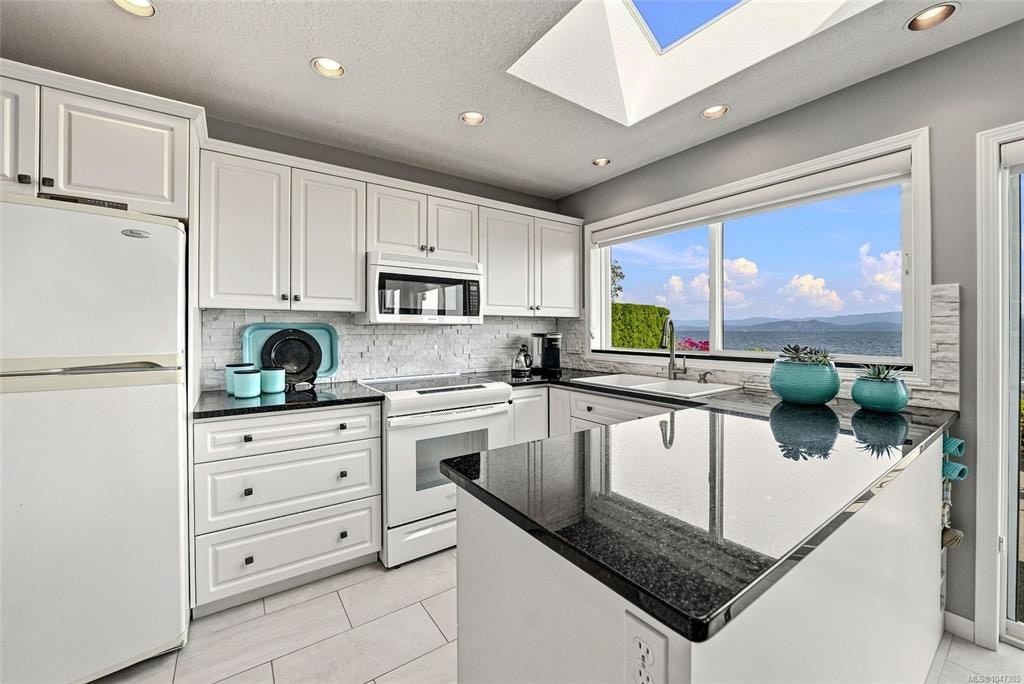 1709 Admiral Tryon Boulevard, French Creek, BC, V9P 1Y1 - 24