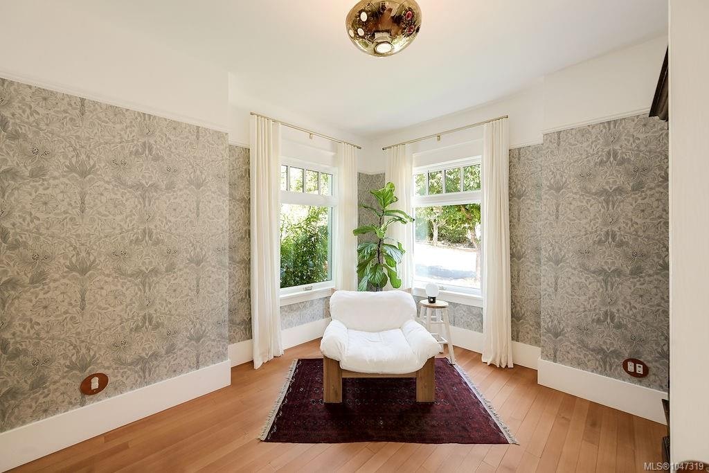 2654 Fernwood Road, Victoria, BC, V8T 3A2 - 32