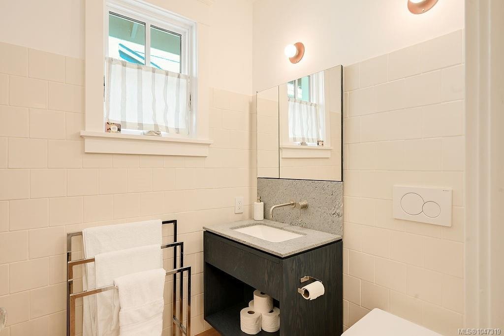 2654 Fernwood Road, Victoria, BC, V8T 3A2 - 36