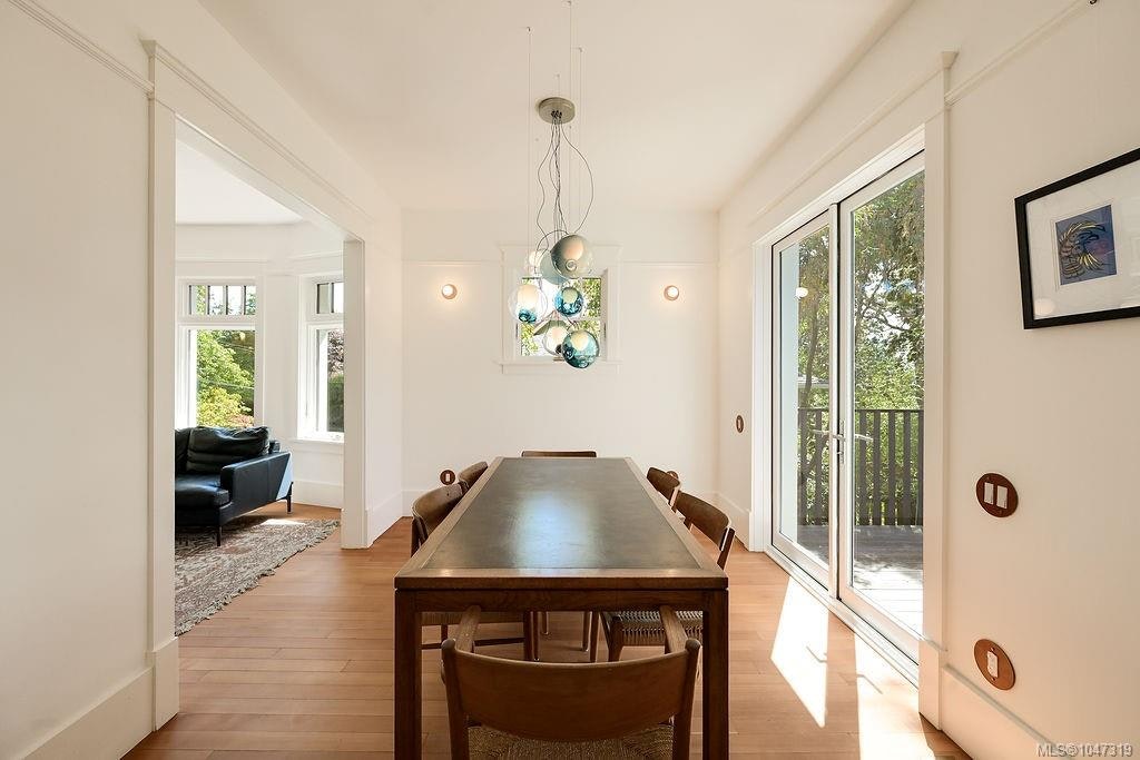2654 Fernwood Road, Victoria, BC, V8T 3A2 - 17