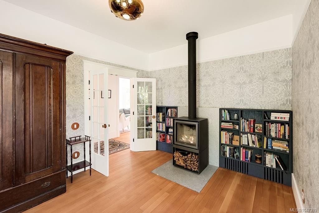 2654 Fernwood Road, Victoria, BC, V8T 3A2 - 5
