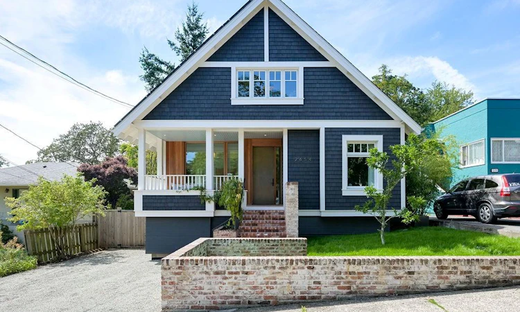 2654 Fernwood Road