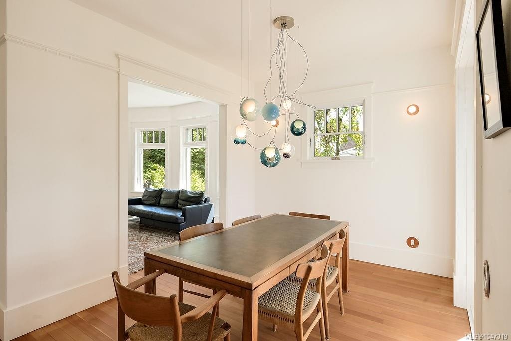 2654 Fernwood Road, Victoria, BC, V8T 3A2 - 16