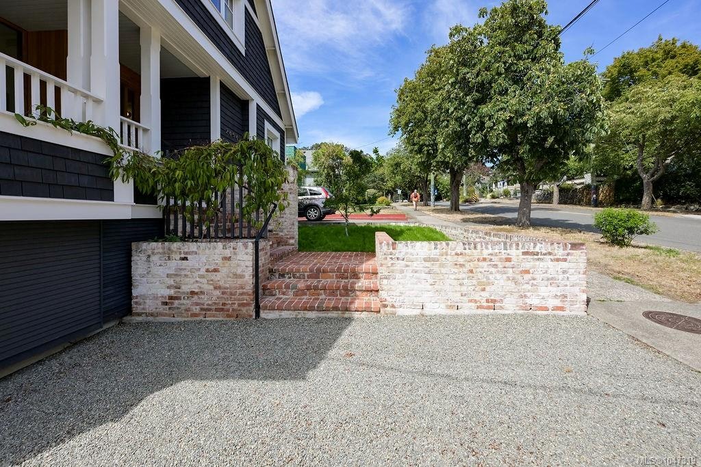 2654 Fernwood Road, Victoria, BC, V8T 3A2 - 71