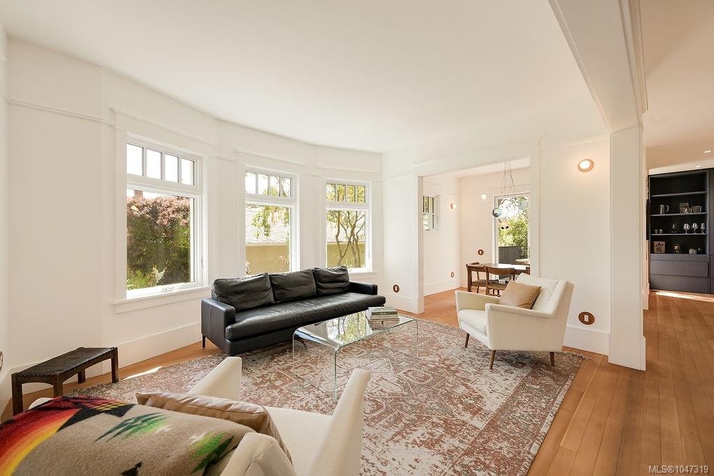 2654 Fernwood Road, Victoria, BC, V8T 3A2 - 9