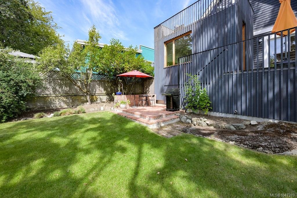 2654 Fernwood Road, Victoria, BC, V8T 3A2 - 65