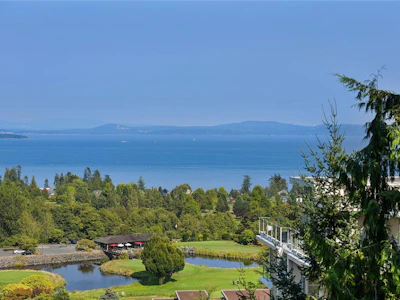 406-5388 Hill Rise Terrace - 3
