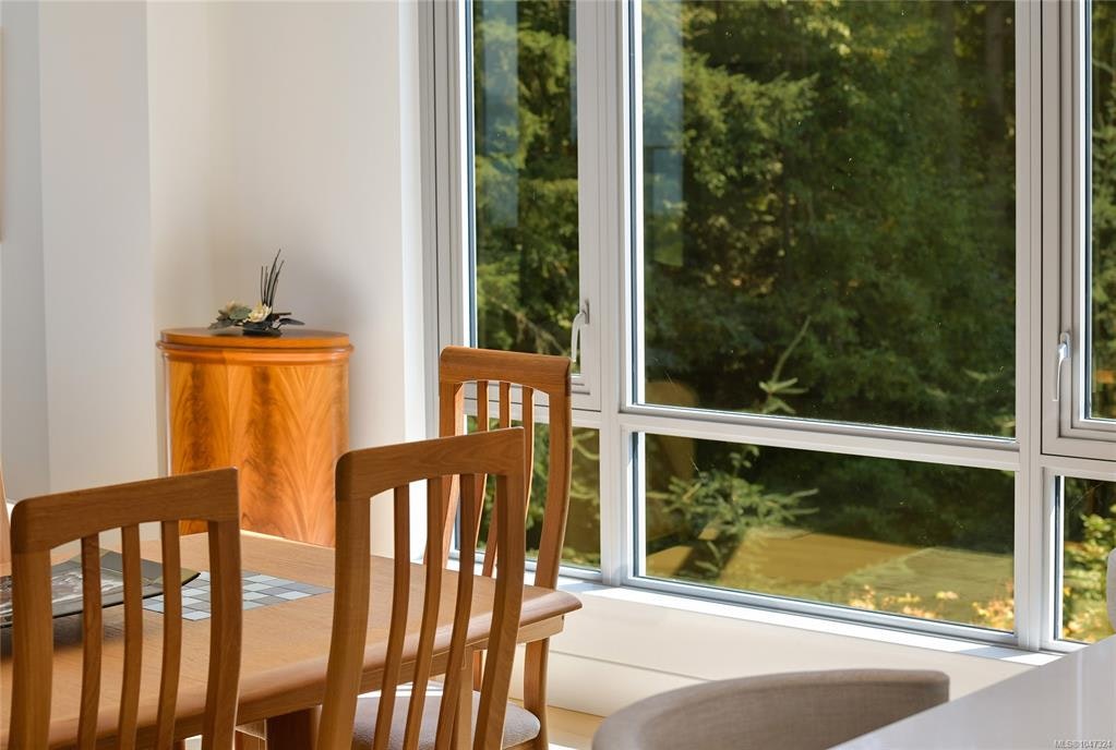 406-5388 Hill Rise Terrace, Saanich, BC, V8Y 3K2 - 9