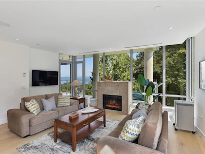 406-5388 Hill Rise Terrace - 5