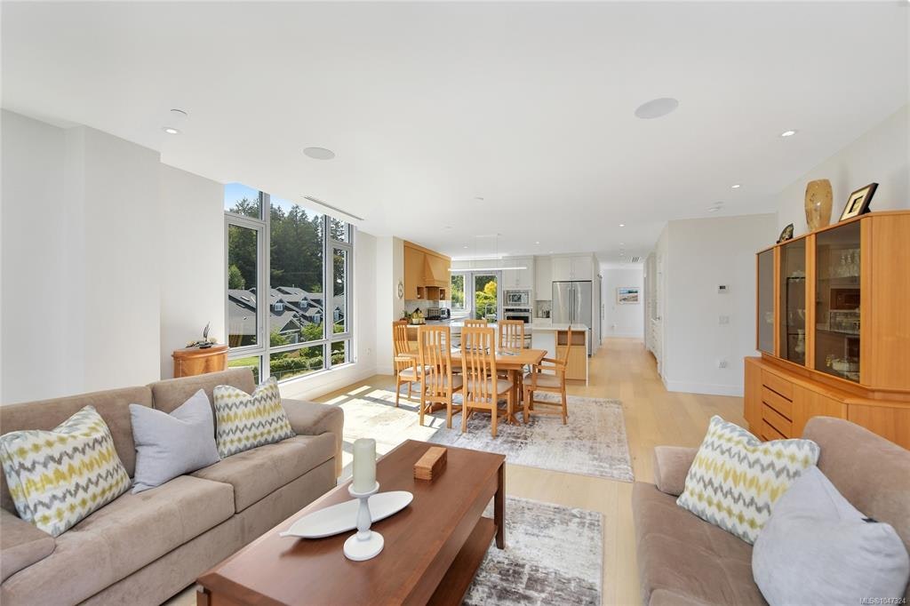 406-5388 Hill Rise Terrace, Saanich, BC, V8Y 3K2 - 8