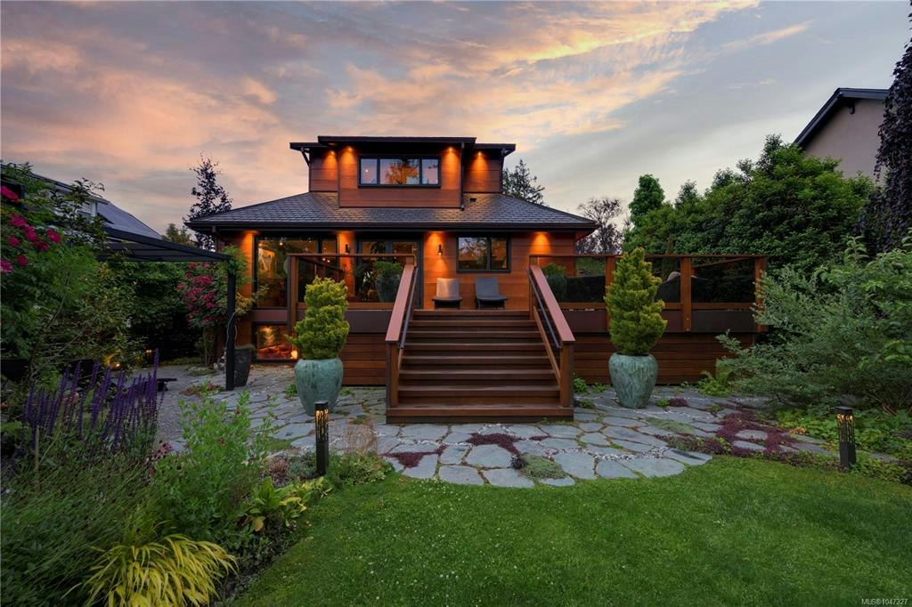 626 Monterey Avenue, Oak Bay, BC, V8S 4T9