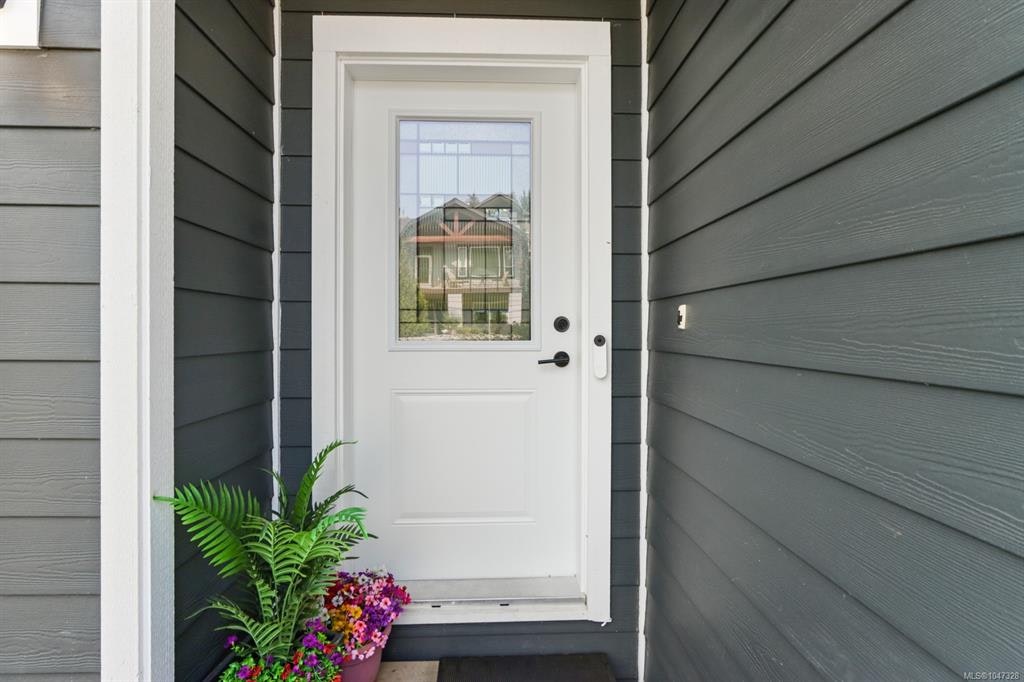 234 Golden Oaks Crescent - 4