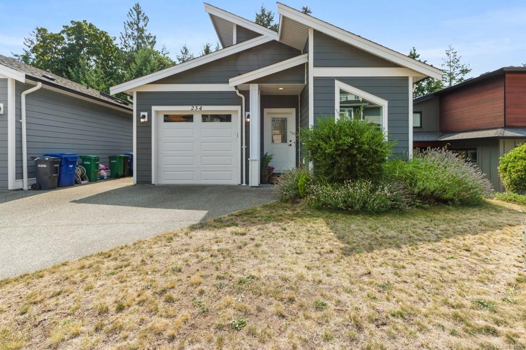 234 Golden Oaks Crescent - 2
