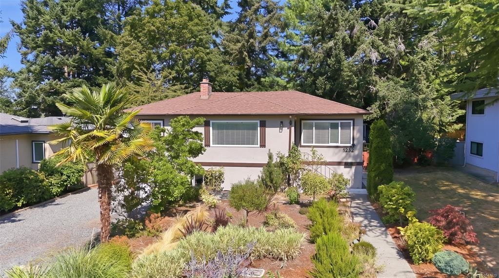1232 Pearce Crescent - 4