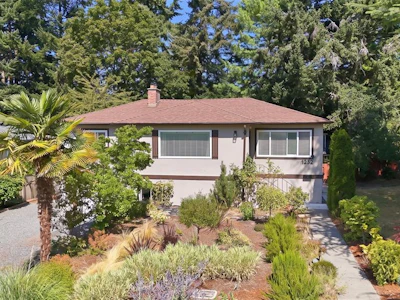1232 Pearce Crescent - 4